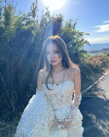 beauty list 💿

hair @yoshiyasu1007 
body @solunagrace_sincere 

dress &photo @p