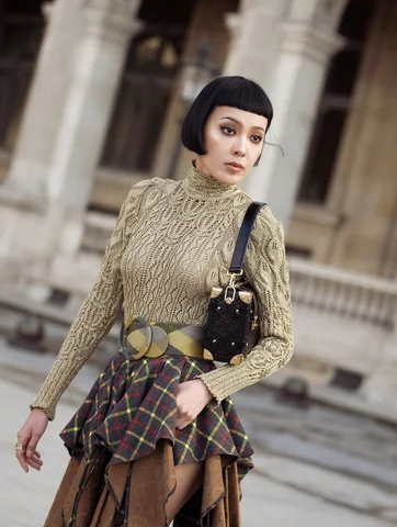 🇫🇷 Paris Fashion Week AW26

Street style outside the shows at Paris Fashion We