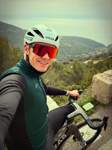 From the snow in the Alps to the sunshine in the South of France, back on the bi