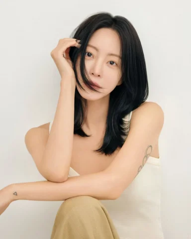 올해는 한가하면서도 정신없이 바빴던, 
아직 내년까지는 몇달이 남았는데도 올해가 벌써 다 간것같은, 
그런 묘한 2025네요 ☺️

얼마전에 프