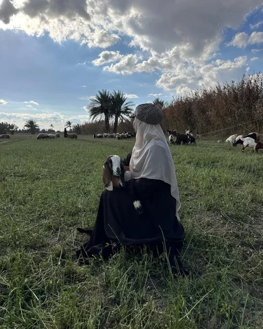 - سَقَىٰ الله أرضًا نُّورُ وَجهِكِ شَّمسُها ☀️.

#اكسبلور_فولو #اكسبلور_explore 