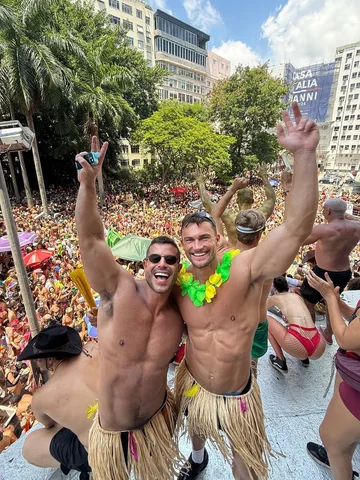 Probably the wildest experience of my life... Carnaval do Rio entregou tudooo, e