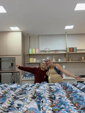200 ovinhos finalizados. Obrigada, meu Deus 🙏❤️

Na última foto: o pagamento do