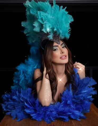 Me sinto Pronta 🥁 🎉 Make by @patysnery /🔥 Hair @vanessagrazziela /📷 By @drak