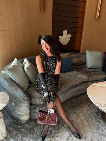 I love being a woman. 

@ysl 
@jonak 
@calzedonia 
@apple