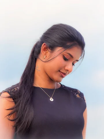 Vara maatte 👀……..🫣🦦💨
@al_an.__jo 📸✨
#trend #photography #portrait #tamil #t