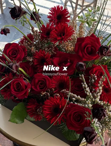 @nike x @blessyouflower

♥️나이키 플라워 박스 to. @katarinabluu

#에스파
#카리나
#블레스유플라워
#플로리