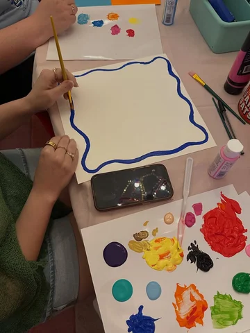 Hosted the cutest little paint night to make prints for the nursery🥹 I wanted t