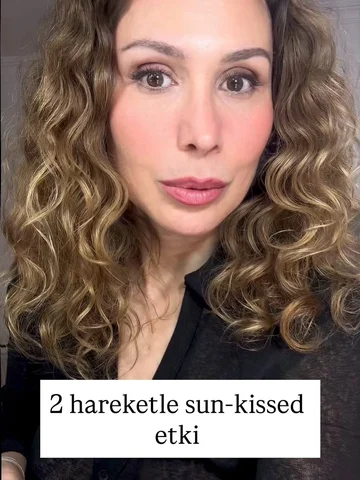 Sun-kiss etkisi için allığı sadece yanağa uygulamak yetmez.

Allığı elmacık kemi