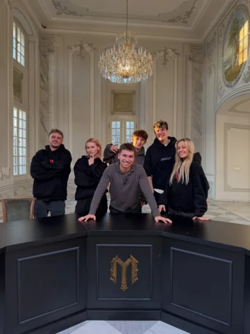 WIELKI FINAŁ MAFII JUŻ NA KANALE! 
A tu w swipe macie jak wyglądał backstage nag