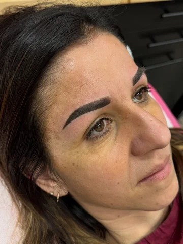 Glow up evidente 🥹✨ amo rendervi ancora più belle 🤍 #pmu #pmubrows