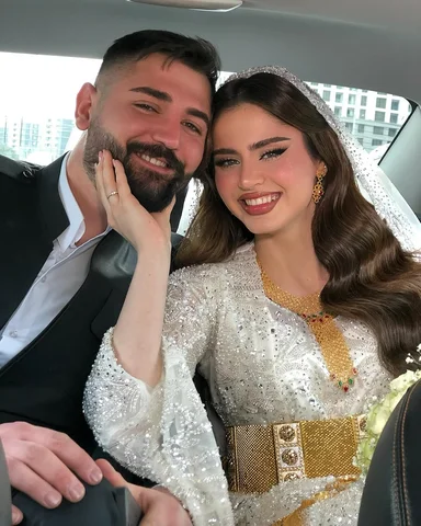 فادي و ريتا ئەگەر کورد بان ئاوها دەبون لە روژی هاوسەرگیری✨ بمينن بو يەک

Makeup 