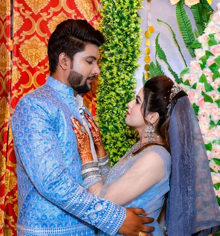 Aap jo aay zindagi me🥹❤️ 

Mua💄- @rubysharmamakeovers13 

💍 @amankaushik_19 
