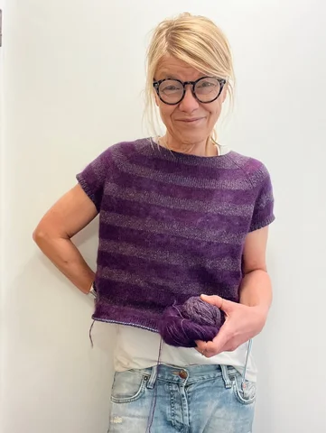 Surprise surprise … it’s not grey, it’s not neutral (beige), it’s not mustard …
