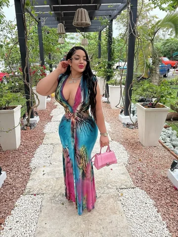 😍 vestido disponible @lapatronacolletions1 829-462-5138 tenemos delivery y envi