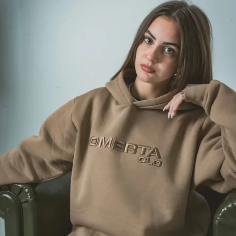 @_ilianagalani_ Rocking Our New Brown 3D Hoodie 🔥
Shop at store or online 👇 
�