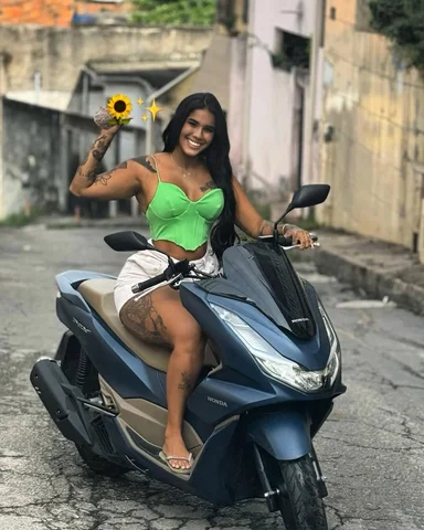 As voltas q o mundo dá é extraordinária 🙏🏼✨🌻. Espere a sua vez sem pisar em n