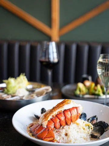 Good company, full plates, and nowhere else to be. ✨

#MeetUsAtMati #MatiMoments
