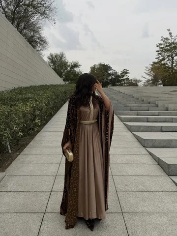 تفاصيل الدراعه تهبل من @vavinakw 🤎