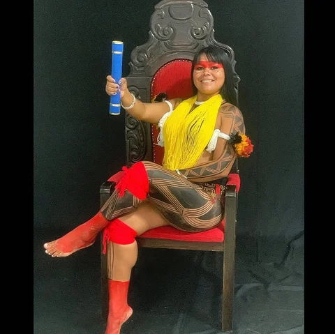 Mulher indígena do alto  Xingu guerreira kuikuro #Obrigado ☺️ Deus ❤️✝️🙏