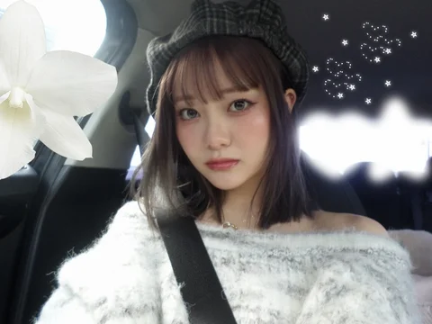 わーい!切った꜀( ꜆-⩊-)꜆♡
予定より少し早く切っちゃった͈ᴗ̀ ̫ᴗ́ ͈

またまたイメチェン…(?)🤦🏻‍♀️💞♥️
最後の2枚が最終的な長さ