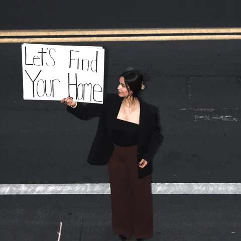 If you’ve been waiting for a sign to buy… I’m holding it. 
Let’s find your home!