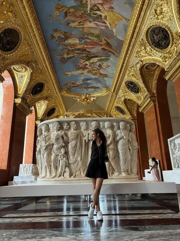 #ᴛʙᴛ 

Achados da galeria que mereciam vir pro feed… que saudades🥹

#louvre #pa