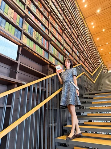 全国47都道府県講演会をまわりながら
現在までで書店さん
73店舗ご挨拶にいきました📕

講演会→書店ご挨拶→2-4時間移動🚗
→翌日また講演会→書店ご挨拶