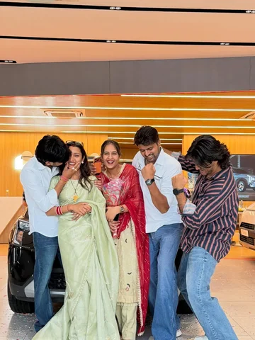 Congratulations 🥳🥳
@simple_girl2265 @manish._bhagat @pankajvarsha777 @its.ansh
