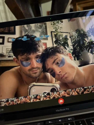 lovebirds