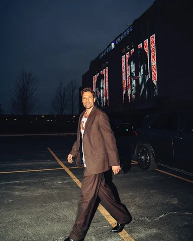 Backstage.
Same dream. Bigger rooms.
@unitedcenter