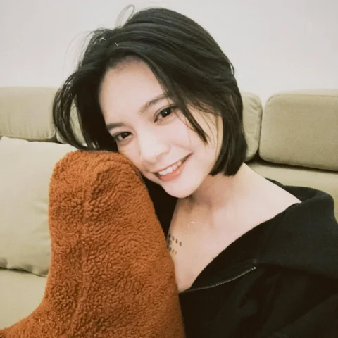 我已經很久沒笑了😌