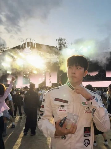 🏎️🏁🏁🏁(feat.직접 만든 옷)