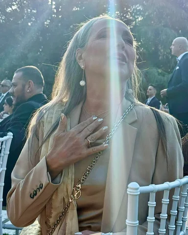 Uno spiraglio di primavera! 🌺 

#alessandracelentano