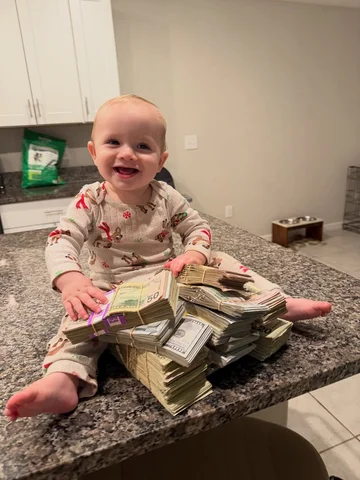 Happy 1st birthday son 😎🤩
