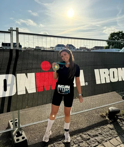Ironman des Sables d’Olonnes - 11h43 ✨

3,8km 🏊‍♀️ 180km 🚴‍♀️ 42,2km 🏃‍♀️

C’