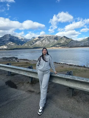 One of my dream places to visit ! Touch down 🏔️✨
