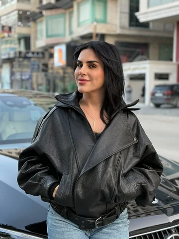 إجا عبالي أتصور وأنا متشيكة ب موديلاتنا الجديدة 
شوأحلى