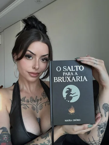 O Salto para a Bruxaria, é um salto para o desconhecido, assim como o arcano O L