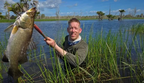 New YouTube Video - 2 weeks exploring Australia : Swimming with crocs, hunting w