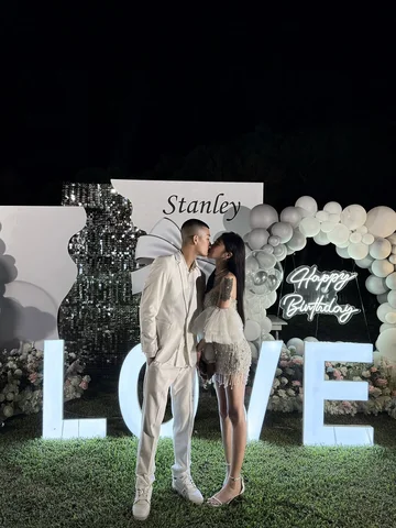 儀式感是在提醒我們別忘了愛
替平凡的日子增添一點光🥰
但是⋯
看到第二張的時候想把跑車賣掉了？
先把昨天精心策劃的生日驚喜照片分享給你們📷
敲碗想看完整版的