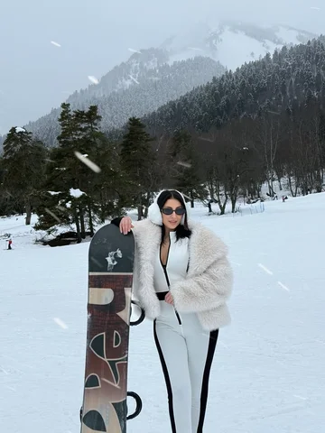 Пока все героически покоряли склоны🏂, я тоже времени зря не теряла📸😁 

#архыз
