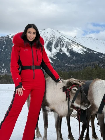 Долина оленей в Архызе🦌 обязательно заезжайте сюда!

Очень тёплое и семейное ме