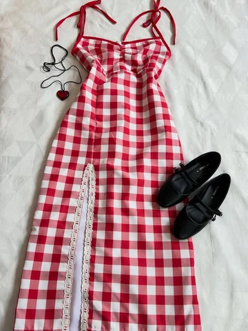 Hermoso vestido de cuadros, ideal para el calorcito 
TALLAS DISPONIBLES: XS-S-M-