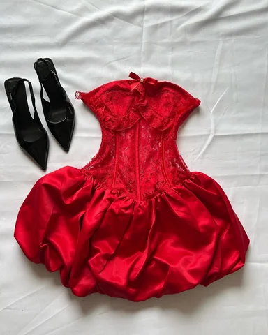 Hermoso vestido de encaje con falda bombacha 
TALLAS DISPONIBLES: XS-S-M-L-XL
La