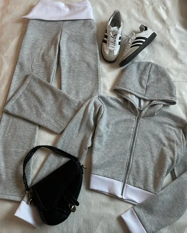 Hermoso conjunto de pans y chamarrita con detalles en color blanco 
TALLAS DISPO