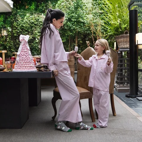 Τα χριστουγεννιάτικα matching pajamas μας… θα είναι διαθέσιμα σε λίγες μέρες! 🎄
