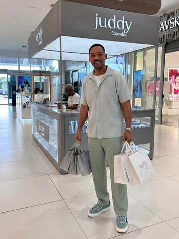 Spotted: @willsmith at Juddy Cosmetics grabbing Juddy Skin and glosses for Jada 