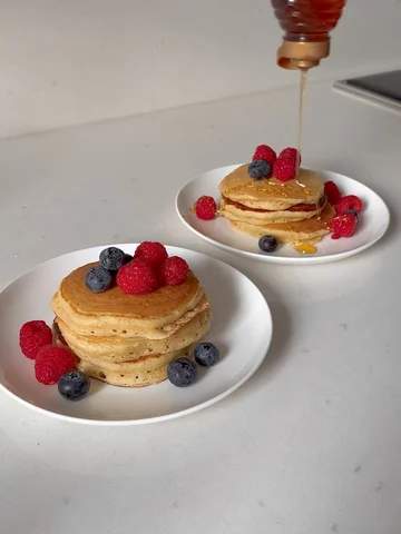 5 healthy brunch recipes 🥞

oatmeal pancakes —
40g oat flour 
20g plain flour
1