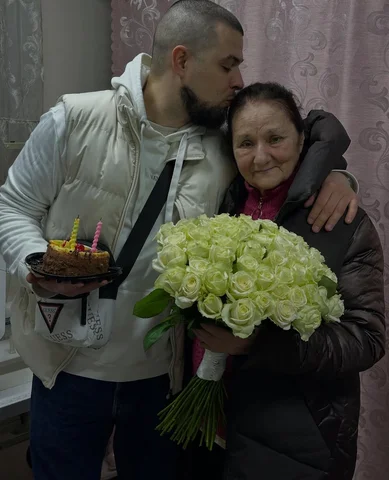 Сьогодні 72 роки виповнюється моїй бабусі 😍 Вона активний користувач інстаграма
